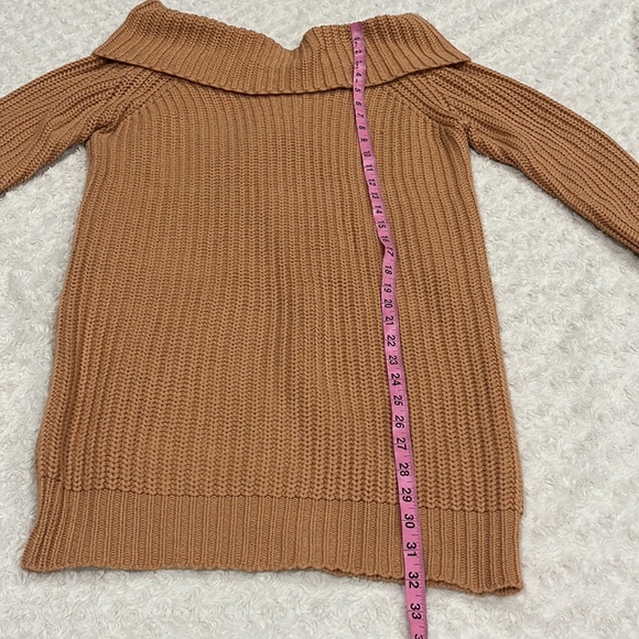 FAVLUX OFF THE SHOULDER SWEATER. Size L in soft rust orange color. EUC. - Picture 5 of 9